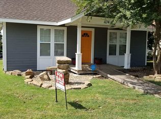 523 E Cherry St, Cushing, OK 74023