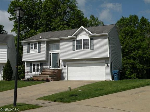 2nd image of 9516 Cyprus Ln