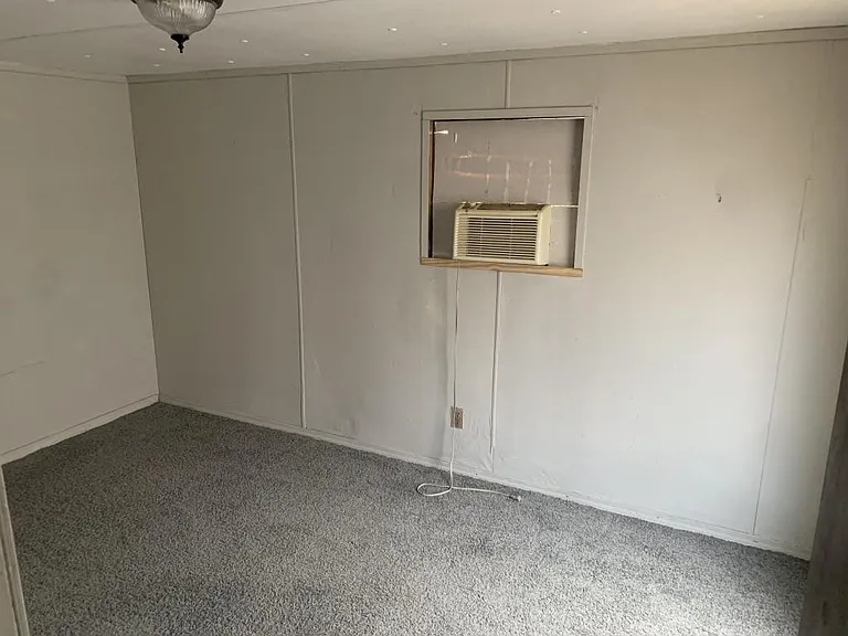 140 S Shank St #21 — Photo 8