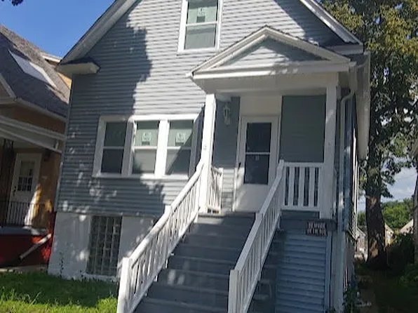 2356 S 19th St, Milwaukee, WI 53215