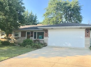 1047 E Harris St, Brownsburg, IN 46112