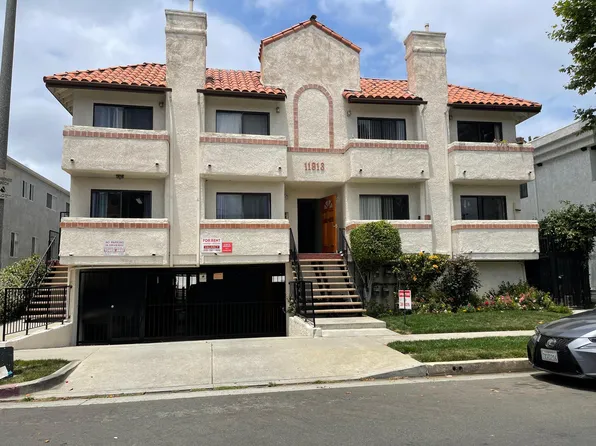 11913 Avon Way, Los Angeles, CA 90066
