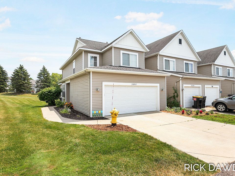 1st image of 3692 Oxford Ct