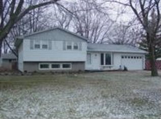 1209 Green Rd, New Haven, IN 46774