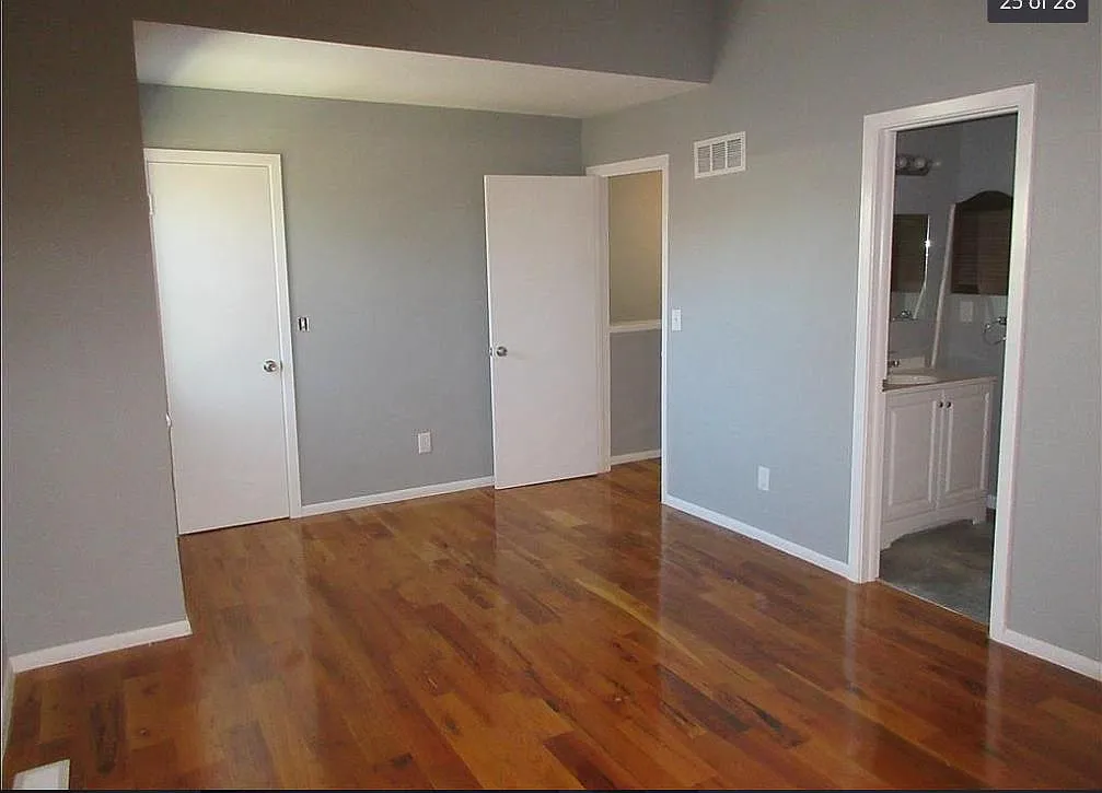 3331 Bridge Manor Dr — Photo 2