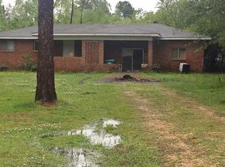 5513 Wildwood Rd, Moss Point, MS 39562