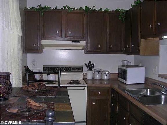 4th image of 436 Hickorywood Cir