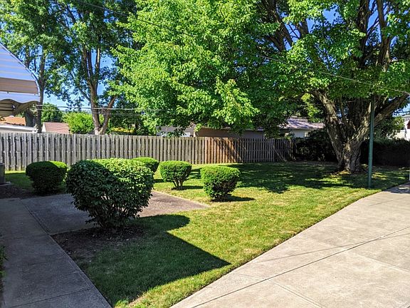 4th image of 3845 W 212th St
