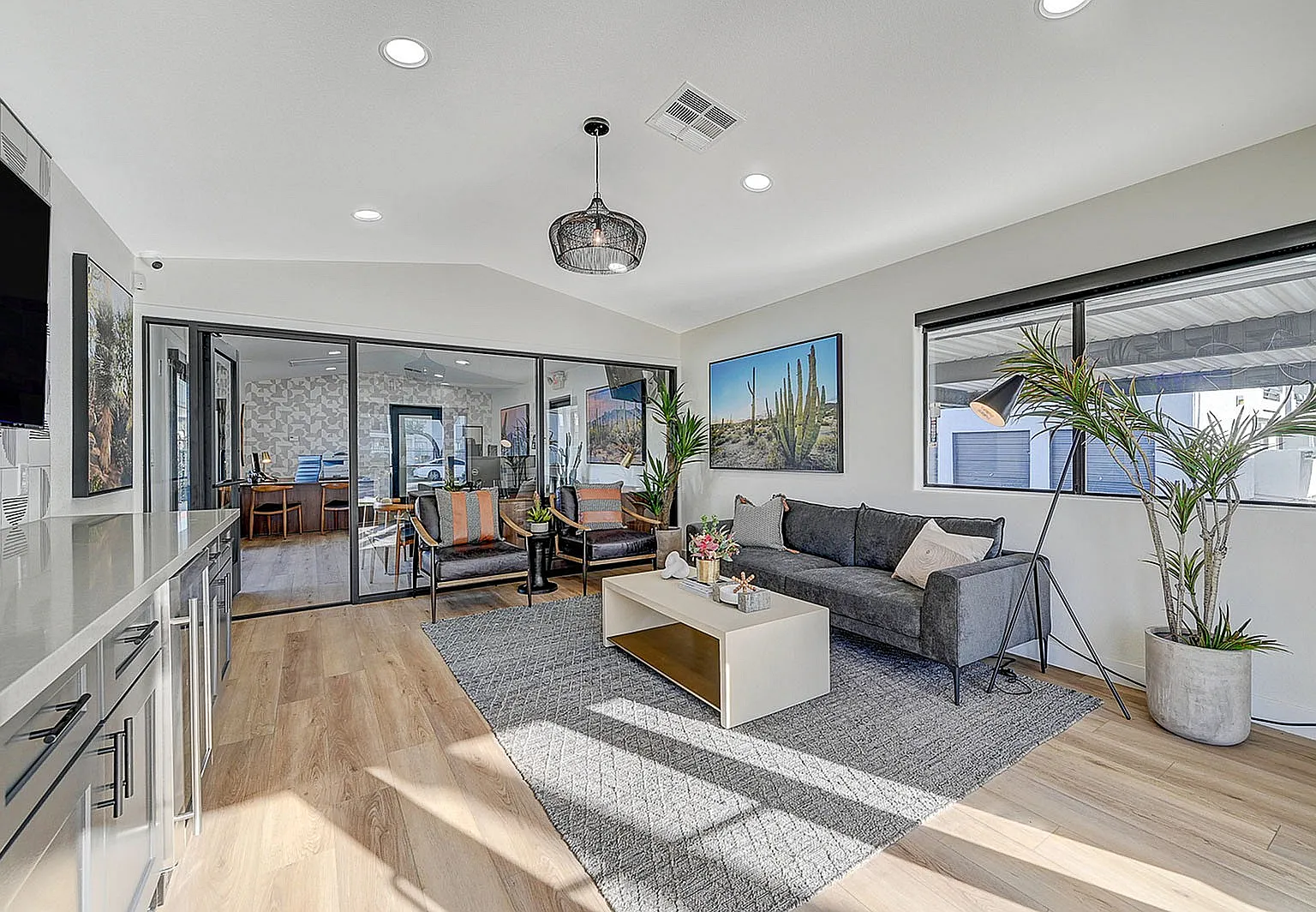 Bolero Apartments — Photo 4
