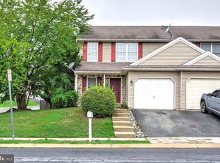 300 Elmshire Dr, Lancaster, PA 17603