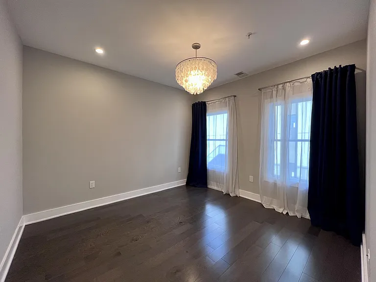 340 Adams St NE #302 — Photo 21
