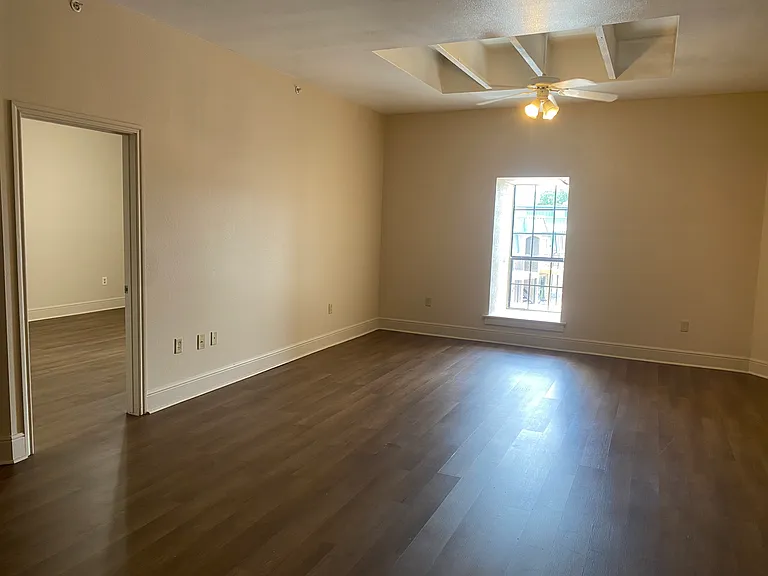 2301 Midwestern Pkwy #214 — Photo 2