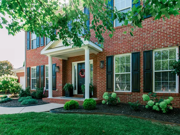 308 S Hill Rd, Versailles, KY 40383