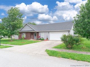 1165 Hidden Meadows Ct, Scottsburg, IN 47170