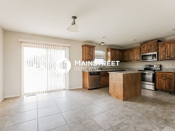 5th image of 410 Golfview Dr