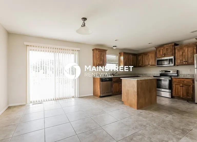 410 Golfview Dr — Photo 7