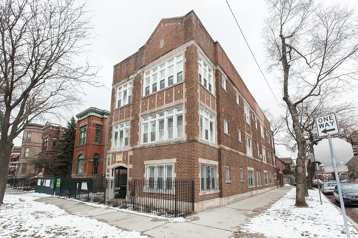 Building Photo - 1501 N Bell Ave #2W