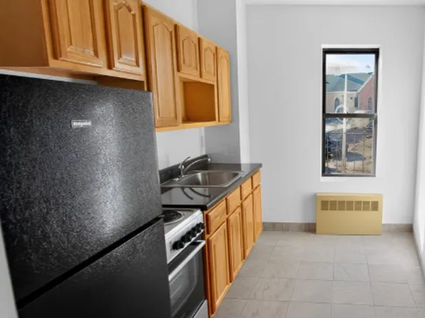 93 Elm St #1, Yonkers, NY 10701