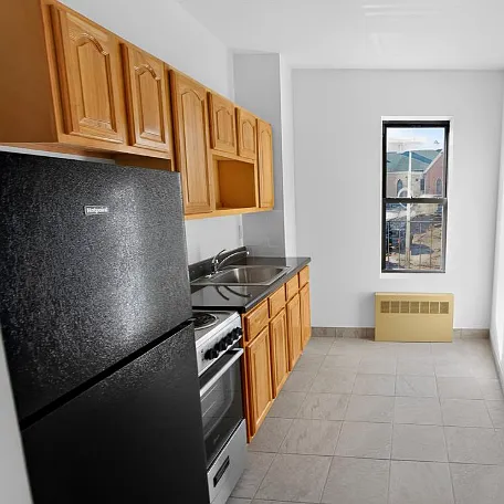 93 Elm St #1 Photo 1