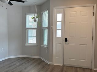 701 Mews Dr, Sellersville, PA 18960