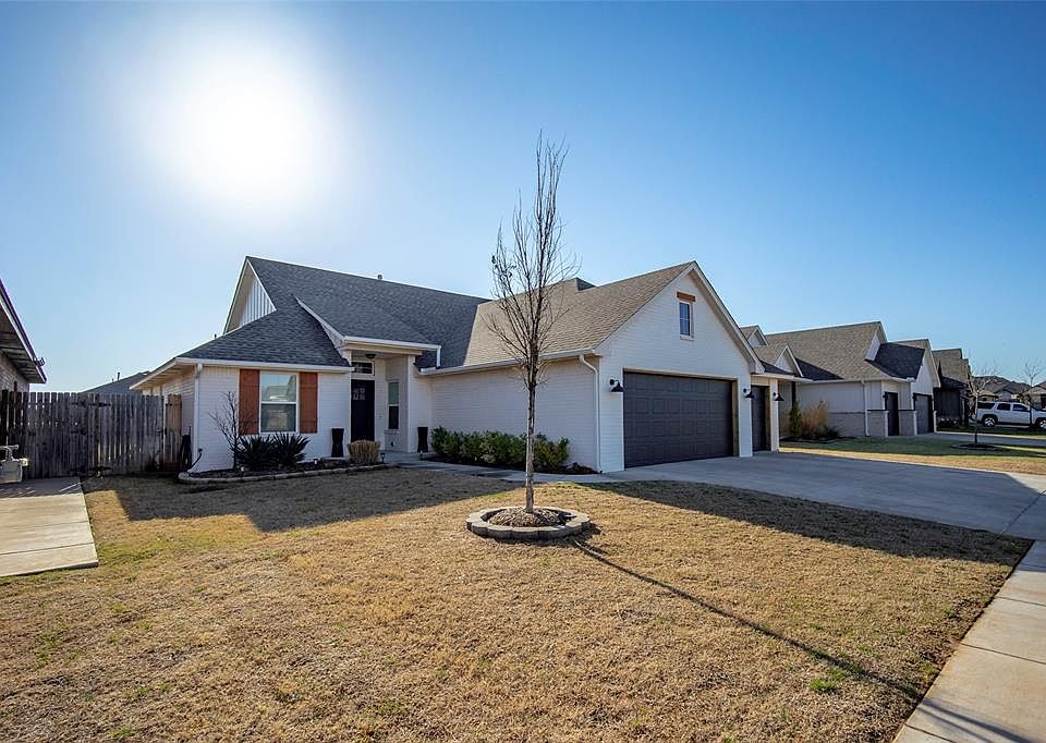 1st image of 2812 Wild Rose Ln