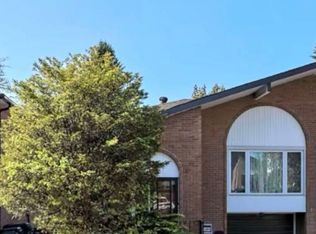 18 Lynch Rd, Toronto, ON M2J 2V5
