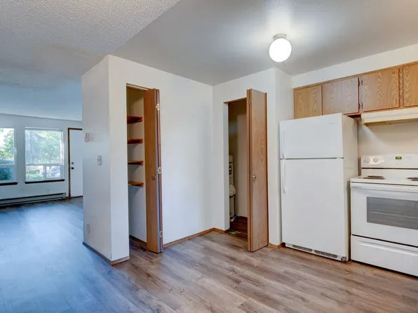 M1407: Horizons West Apartments, 390 NE Izett St APT 102, Oak Harbor, WA 98277