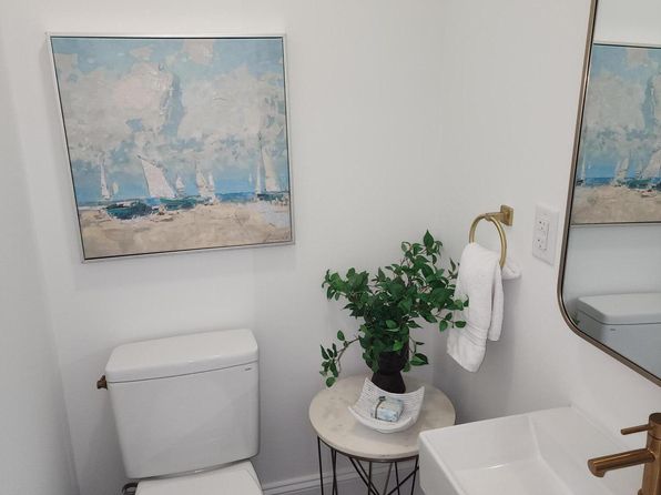 charleston-south-carolina-441873892 picture