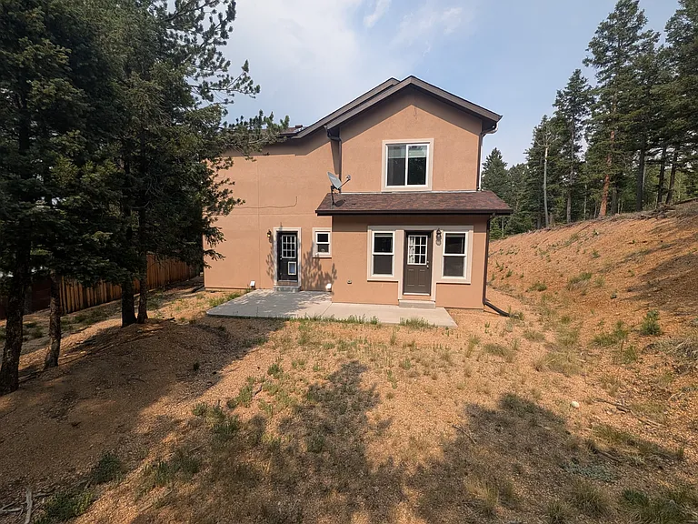 71 Mount Elbert Dr — Photo 2