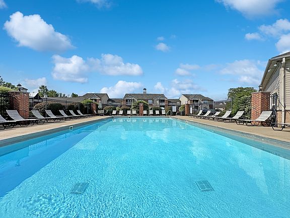 Beaver Creek Apartments Pool