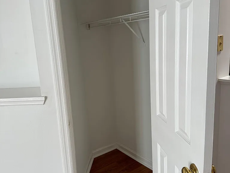 348 Bradford Colony Dr — Photo 7