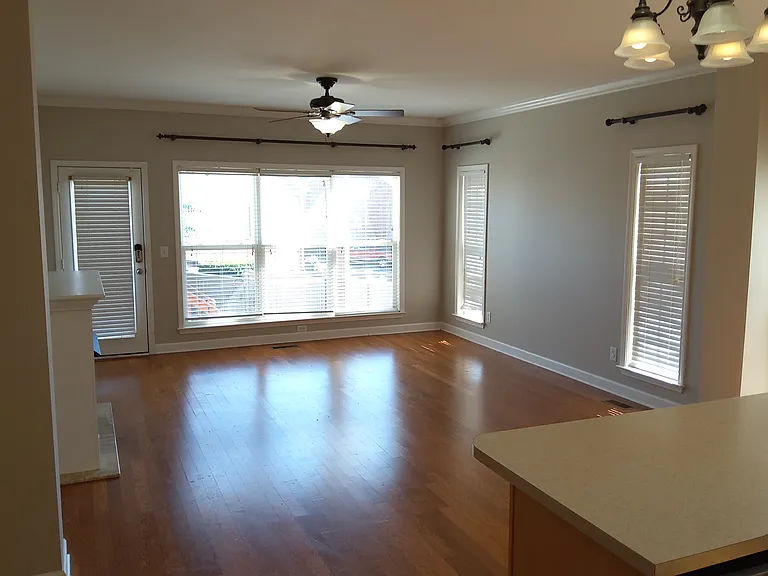 1308 Decatur Cir — Photo 17