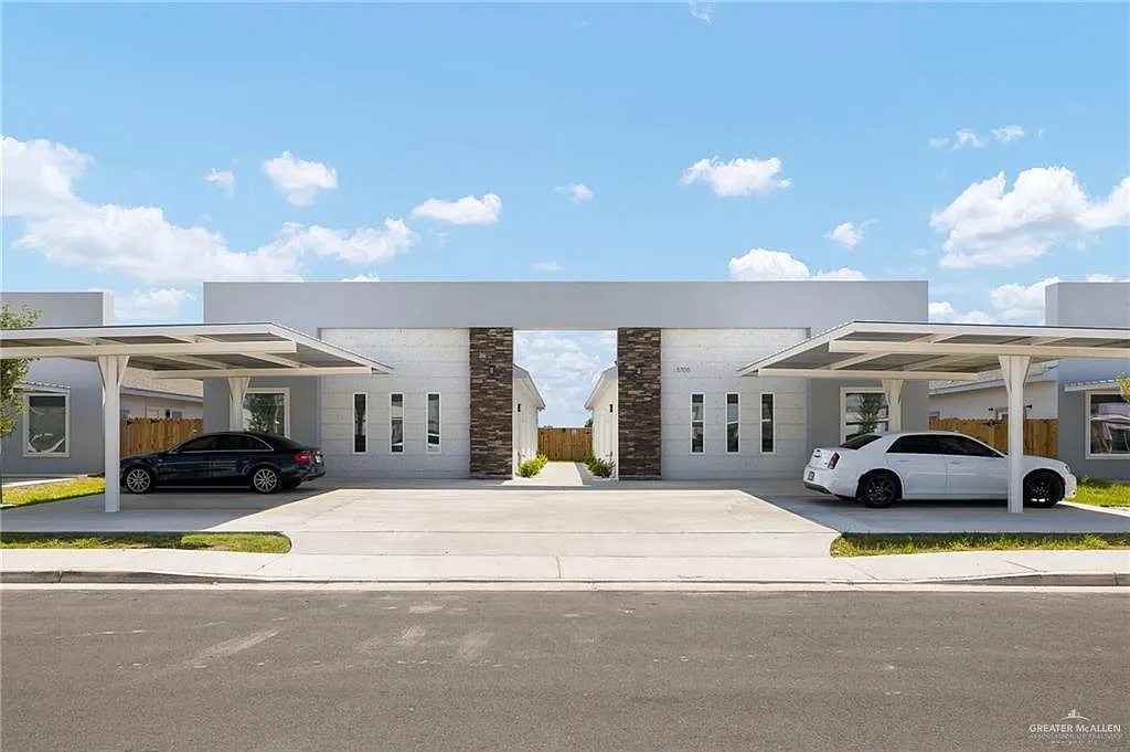2 bed, 2.0 bath, 1040 sqft, $1,150 — Photo 1