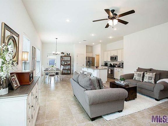 3rd image of 18295 Crows Nest Dr