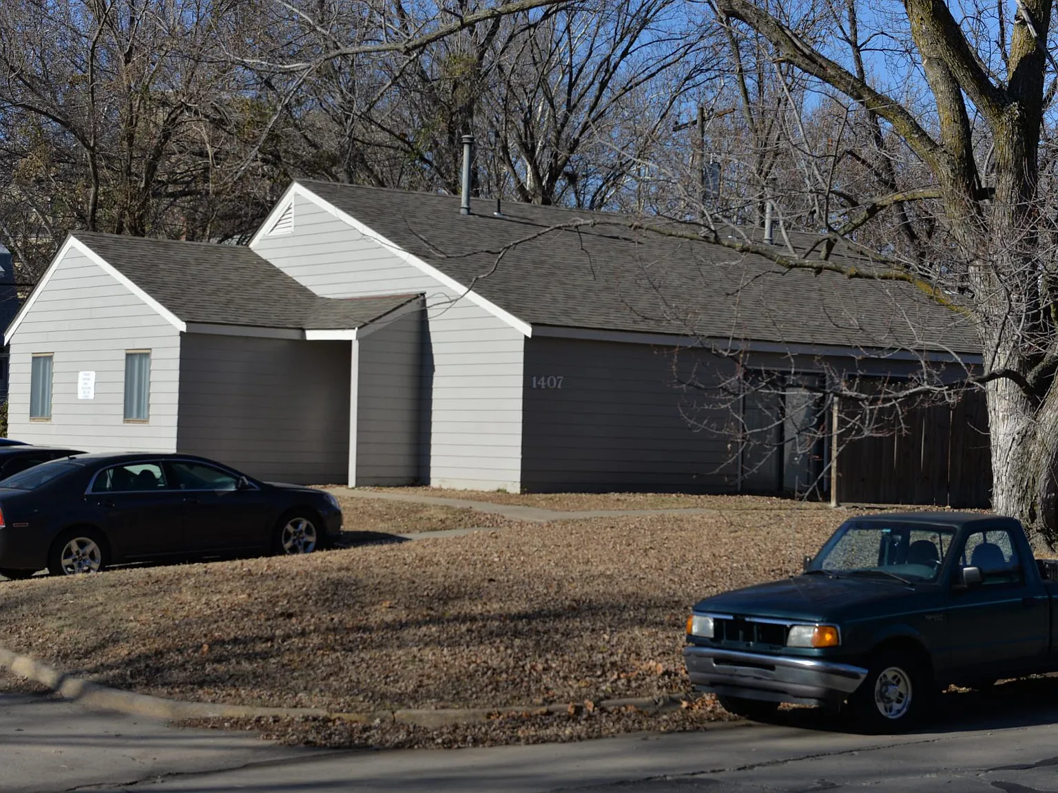 1409 McCain Ln — Photo 1