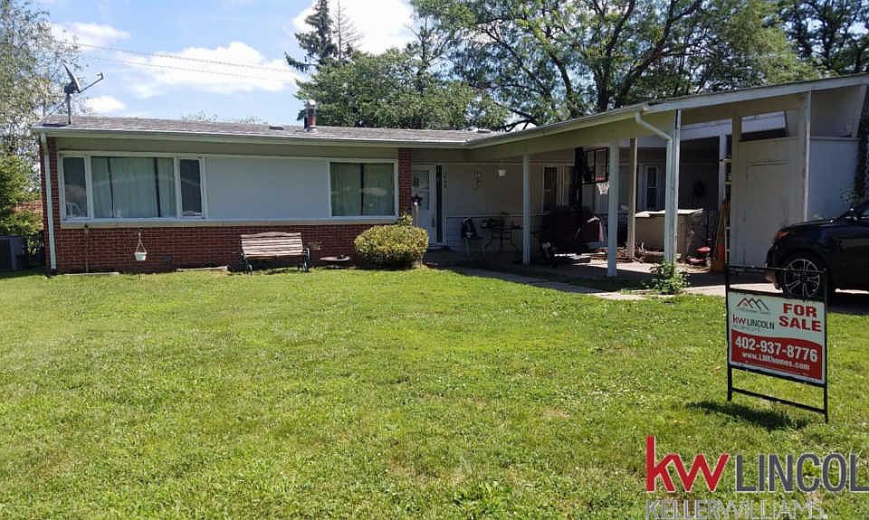 2nd image of 3730 NW 49th St