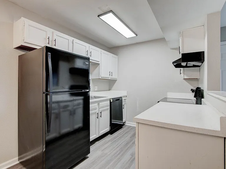 The Latitude Apartments — Photo 10