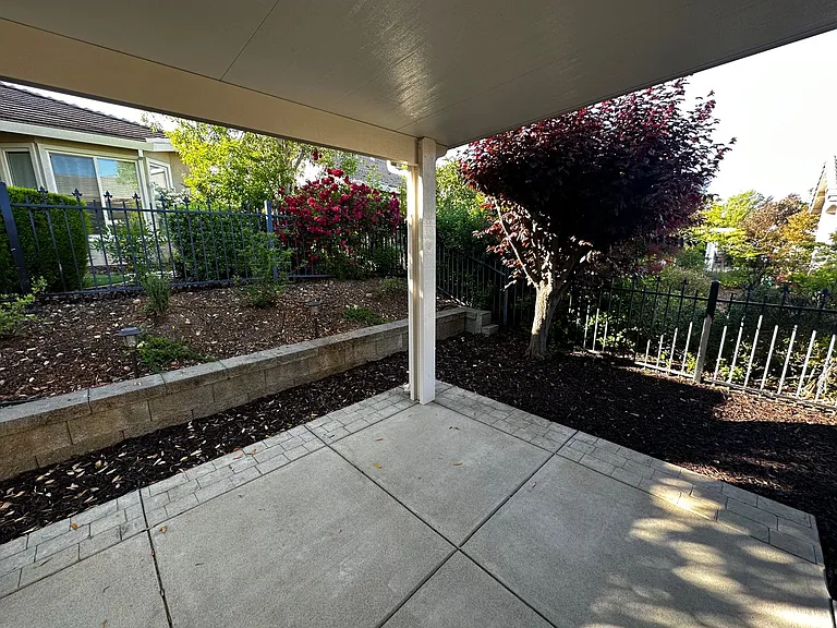 575 Quindell Way — Photo 21