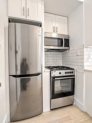 Rented by Citified Realty Group LLC | media 6