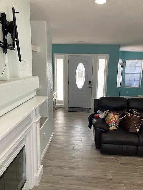 2900 Saint Andrews Dr — Photo 2