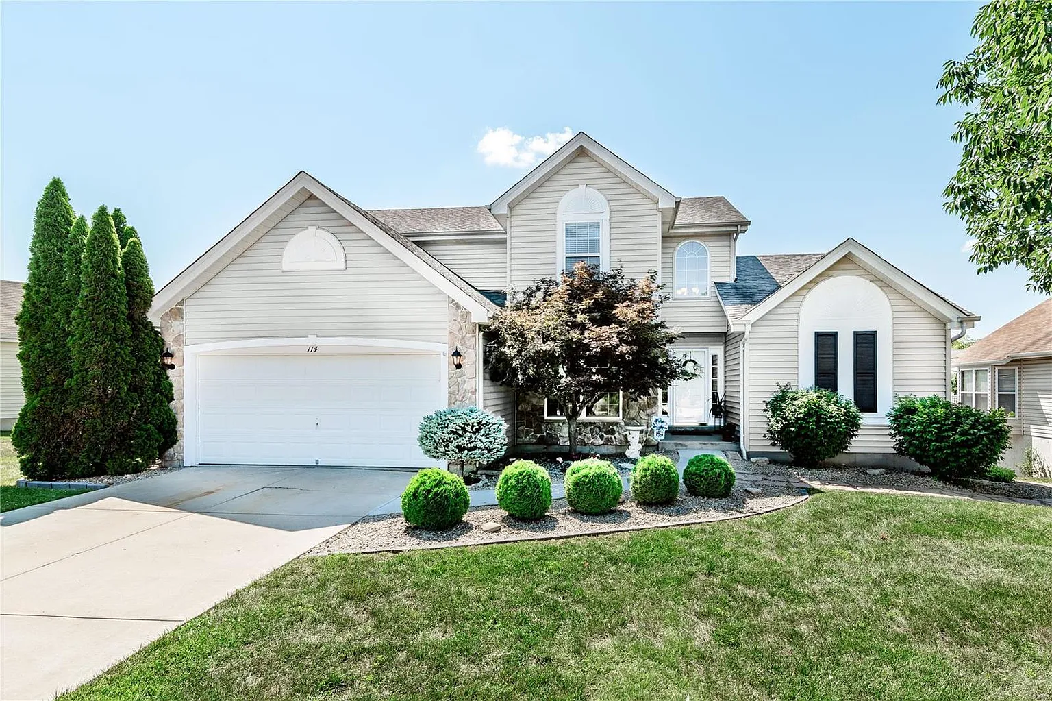 114 Fleur De Lis Dr photo 1