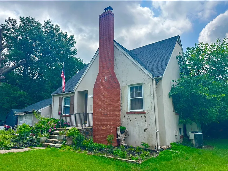 5520 Dawes Ave — Photo 1