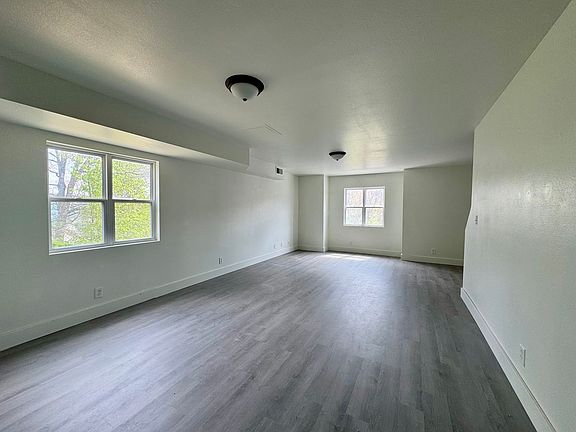 3rd image of 104 Viren Ln APT 6