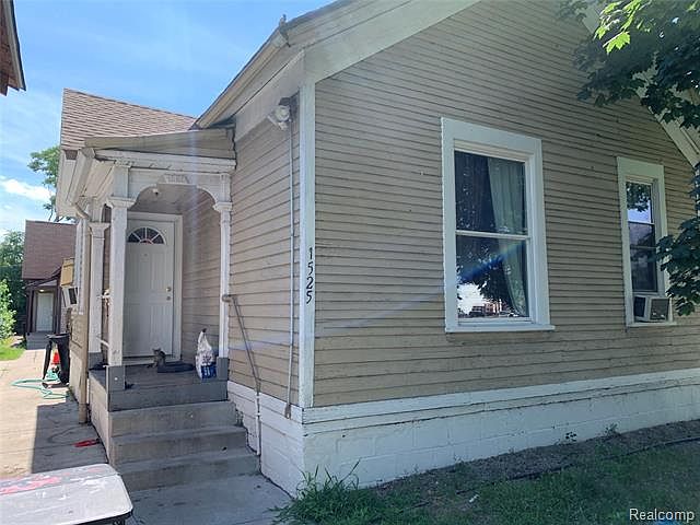 1st image of 1525 & 1523 24th Ave