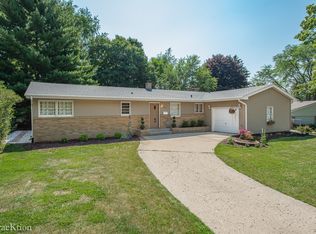 721 Sunnymeade Trl, Dekalb, IL 60115