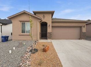 215 Needle Ave SW, Los Lunas, NM 87031