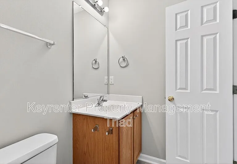 2703 Stafford St — Photo 38