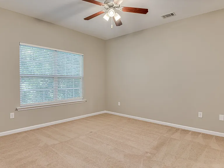 205 Old Berzelia Rd — Photo 2