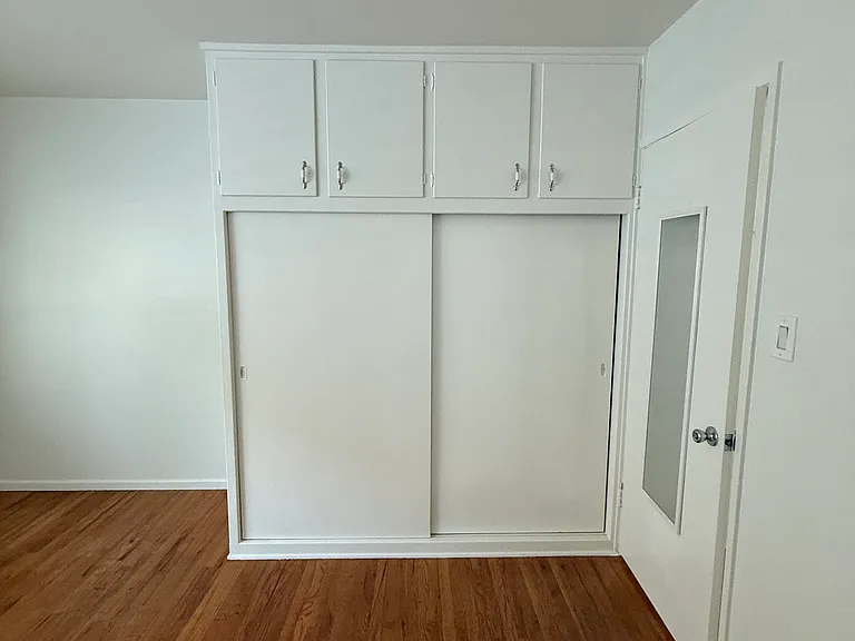 446 E Cypress Ave — Photo 6