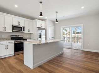 98 Old Gonic Rd #B, Rochester, NH 03867